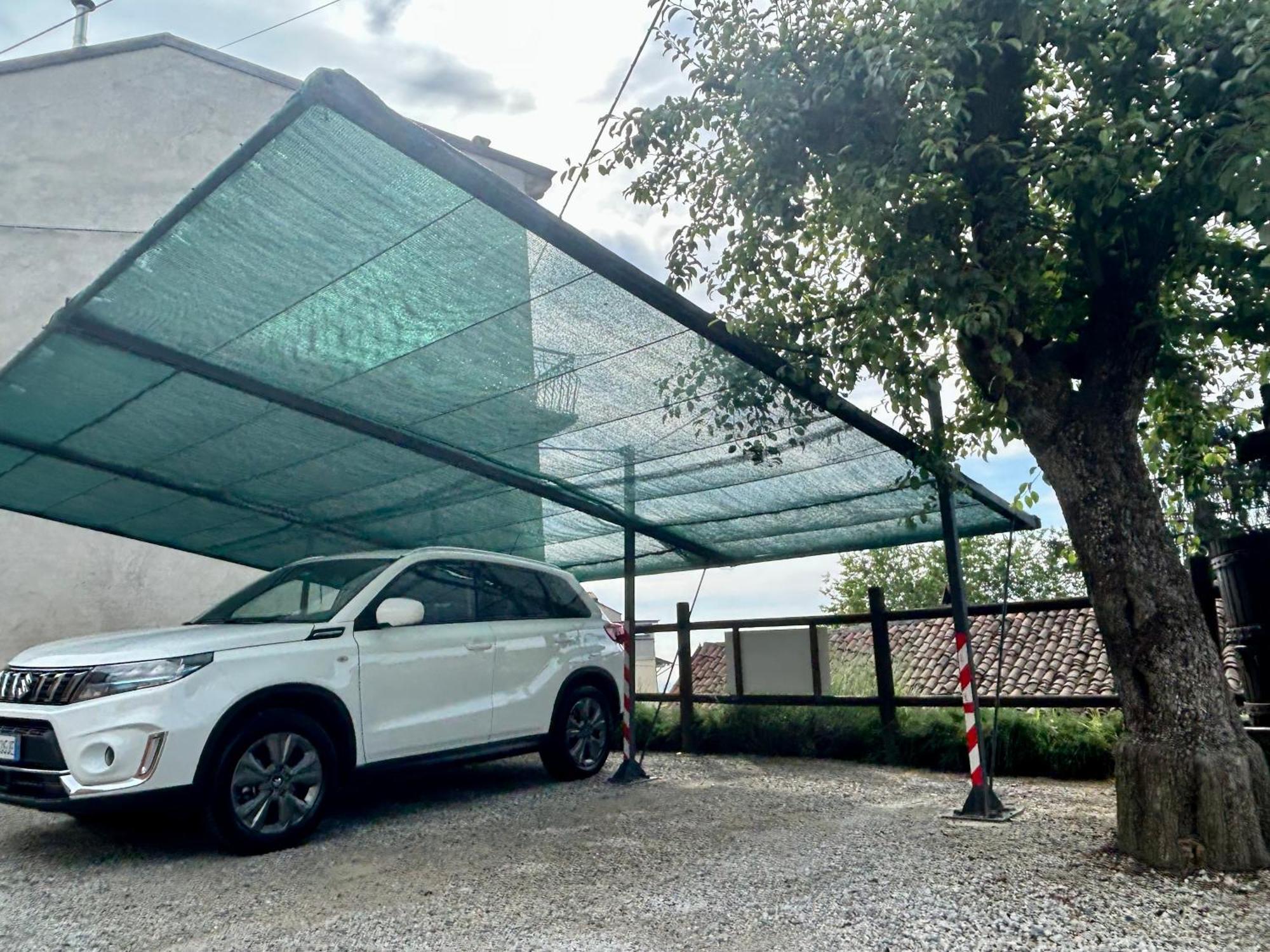 Takapradalu Villa Cisterna dʼAsti Exterior foto