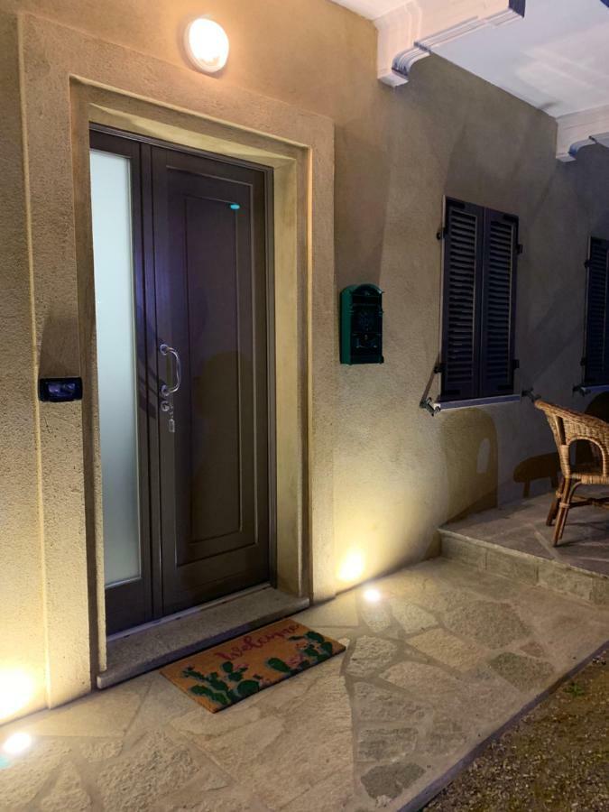 Takapradalu Villa Cisterna dʼAsti Exterior foto